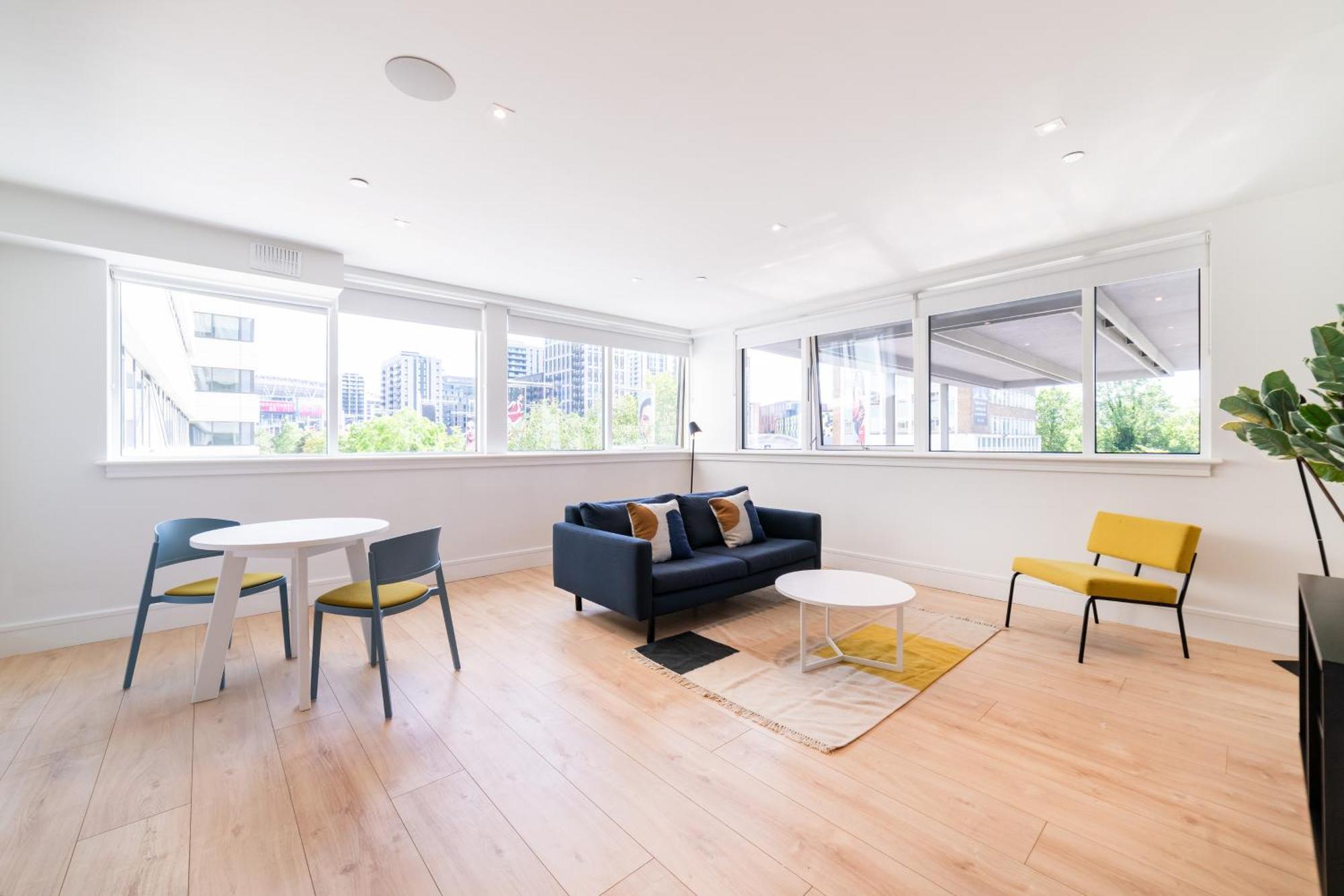 Appartamento Stylish Retreats On Olympic Way Londra Esterno foto