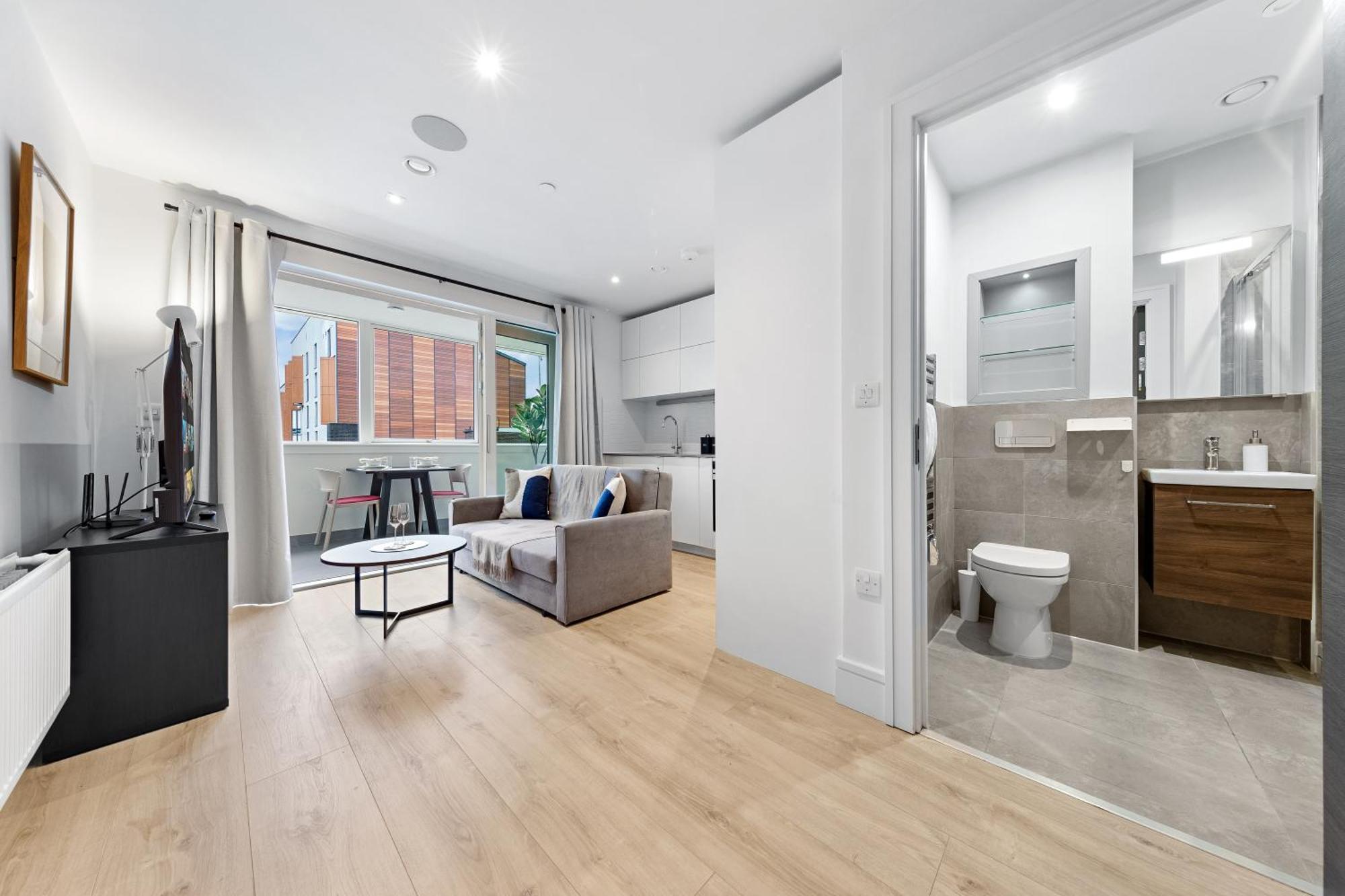 Appartamento Stylish Retreats On Olympic Way Londra Esterno foto