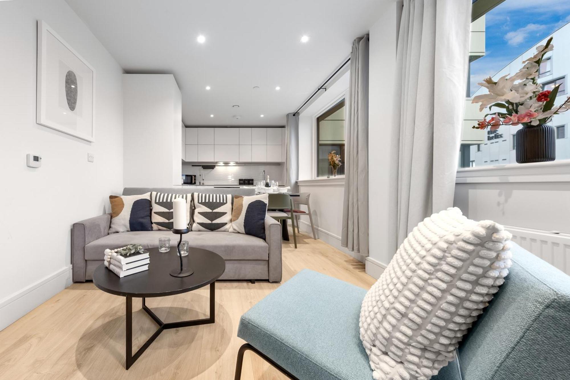 Appartamento Stylish Retreats On Olympic Way Londra Esterno foto